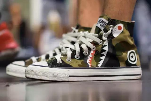 鞋带还可以这样系,今年最流行的系鞋带方法get到了吗