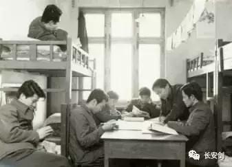 那个纯真的年代完整版,那个纯真的年代让人怀念