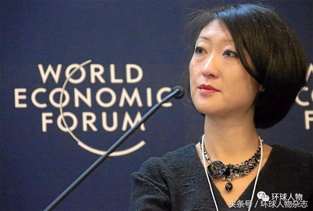 她曾是韩国弃婴，逆袭成法国部长，单眼皮、宽脸庞，美得独特