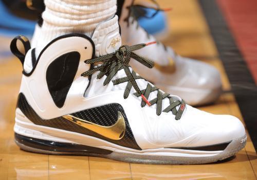 盘点近十年fmvp,近十年fmvp上脚球鞋