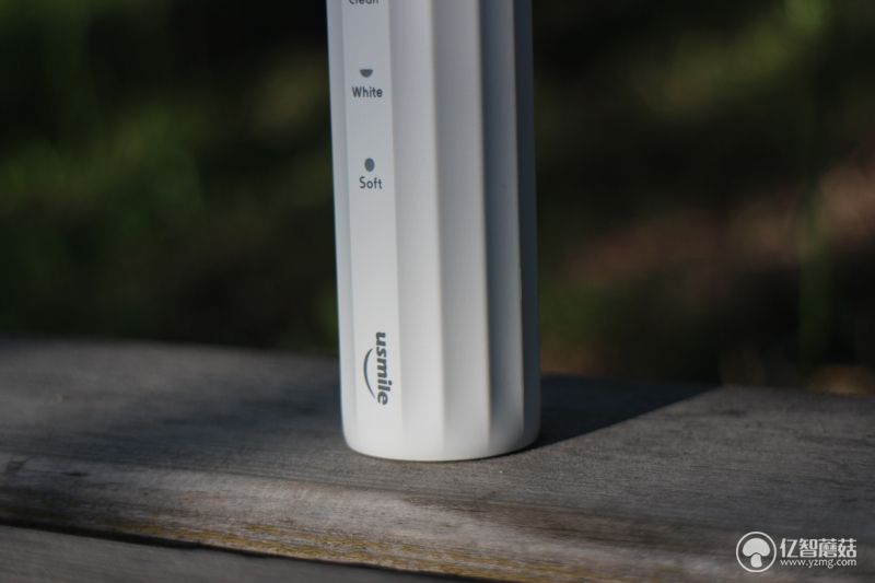 usmile声波电动牙刷如何使用,电动牙刷测评usmile智能声波