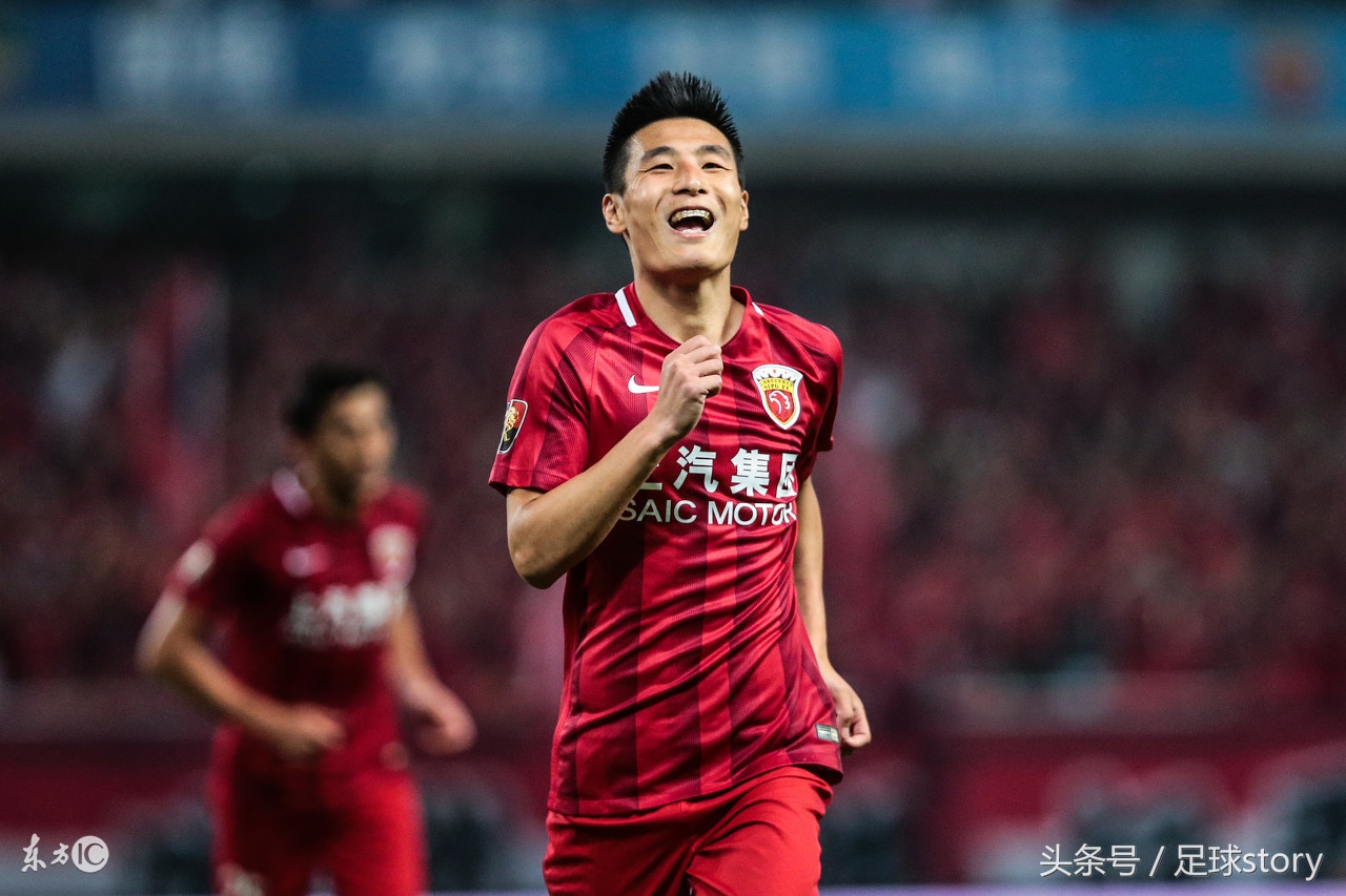 中国足球史上十大球王排名榜,中国十大足球球星