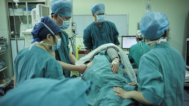 孕妇顺产过后疼怎么缓解,孕妇顺产后宫缩疼得厉害怎么回事