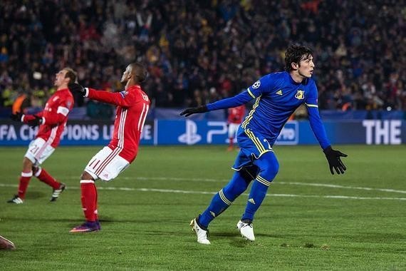 20万一战成名:我要红我要火!度过周末迎接希望