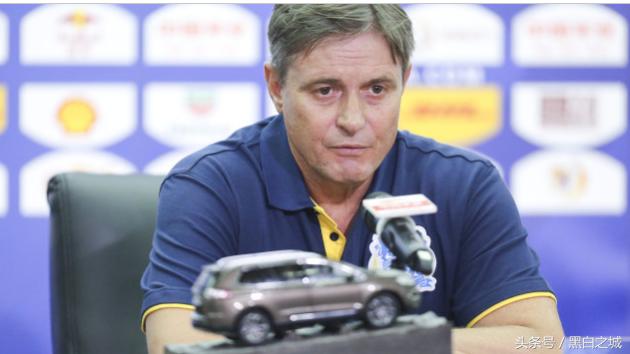 中超新军踢疯了2场狂轰10球,中超豪门半场狂丢四球