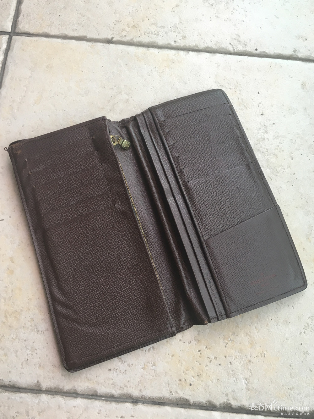 古驰钱包和路易威登钱包哪个好,gucci爱马仕