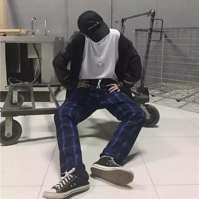 拿出旧格纹衫，秋冬这么搭胜过你买狠货！