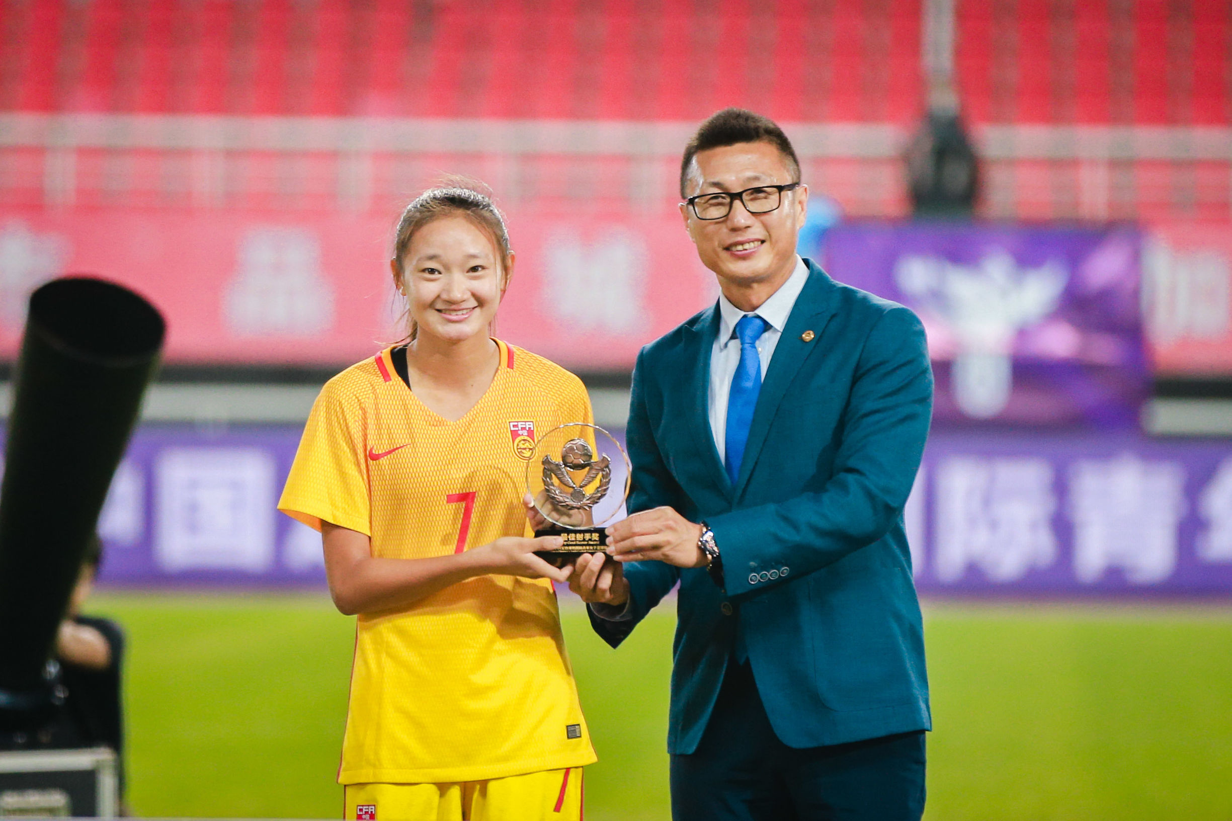 中国u16女足队员简介,u16女足杨倩