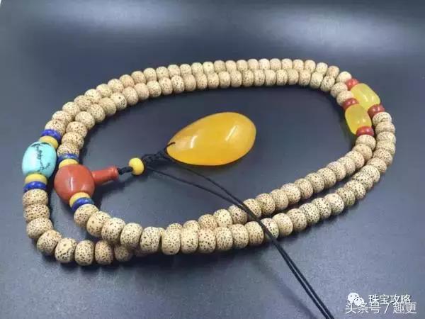 男士佩戴手串是左手还是右手,男士黄金貔貅手串佩戴方法