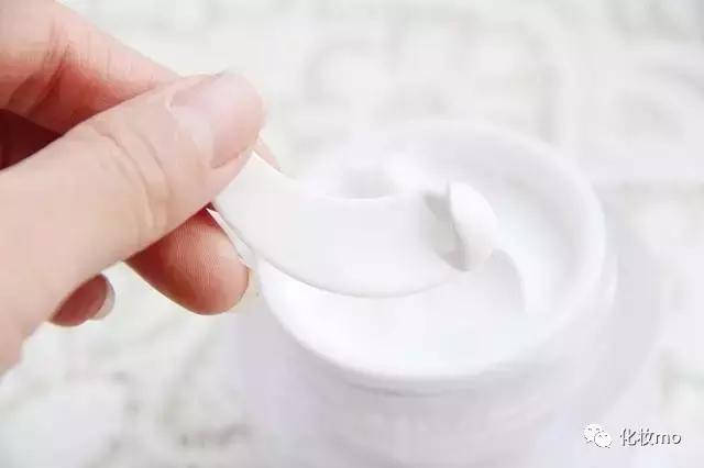 不用卸妆的素颜霜遮痘印,不用基础护肤直接涂的素颜霜