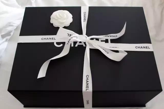 杨幂买奢侈品,杨幂唐嫣天天向上买东西