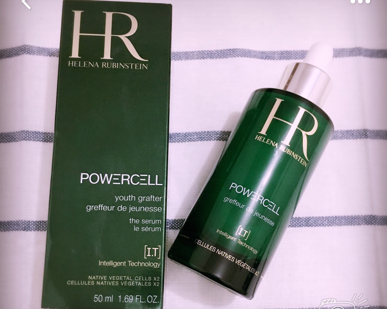 嘿给你看看我最近的护肤品！这些精华听说能让你贴上不老妖精标签