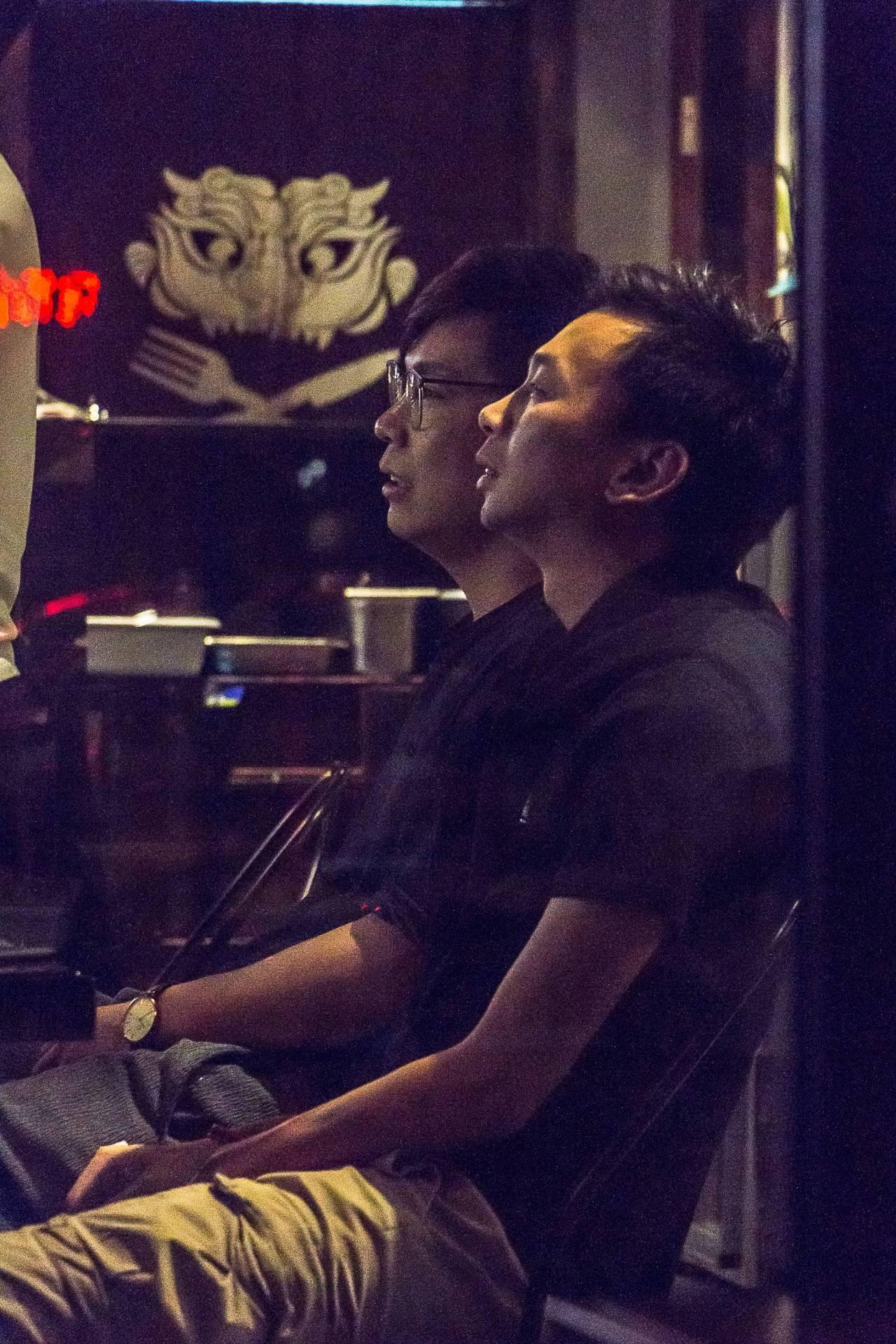 iPhone10来了，直击广州果粉守夜现场！阿里超级会员太疯狂