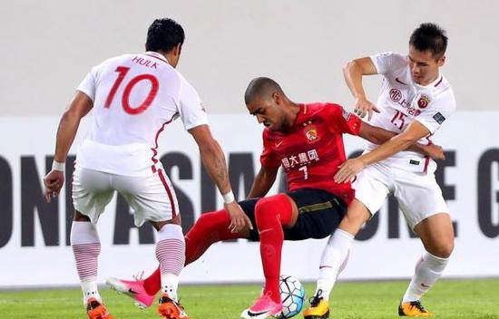 恒大对上港全场回放,上港恒大赛后