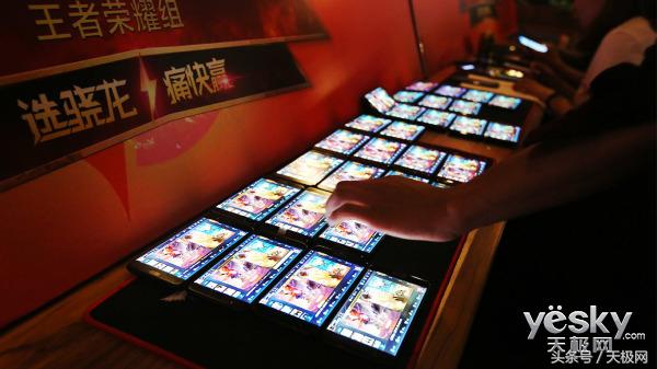 打王者卡住不动了怎么办,打王者荣耀需要的网速大概是多少