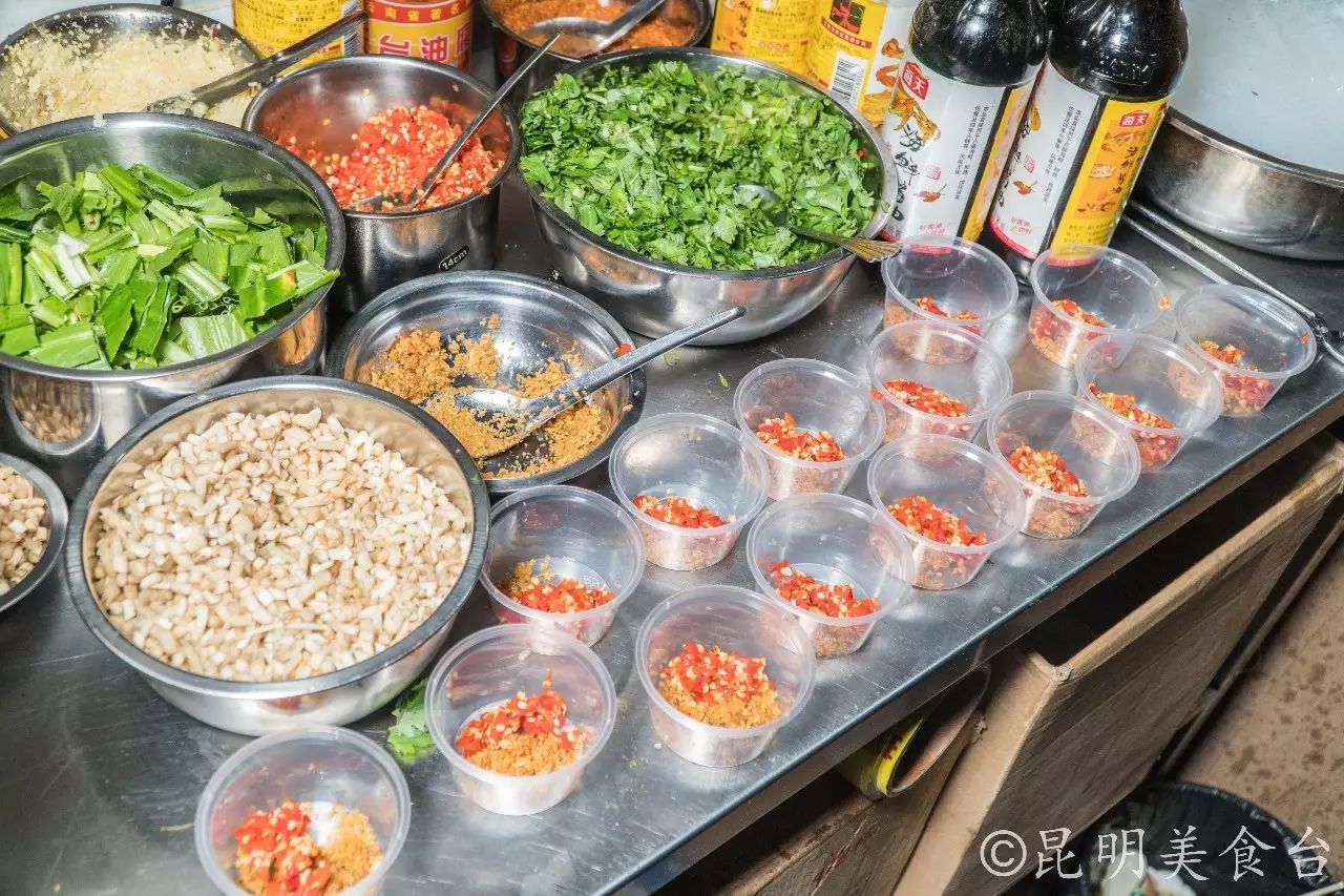 昆明每天蘸水500份的羊肉馆,昆明排名前十烧烤