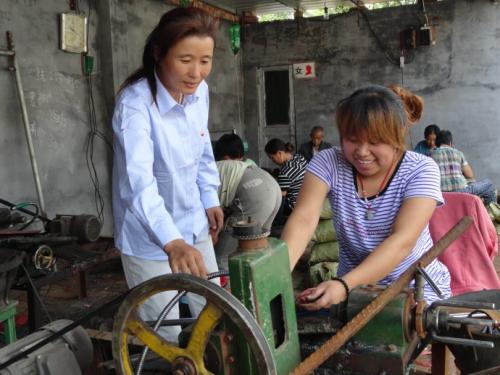 村官升为副镇长几率,大学生村官成为公务员必须考试吗