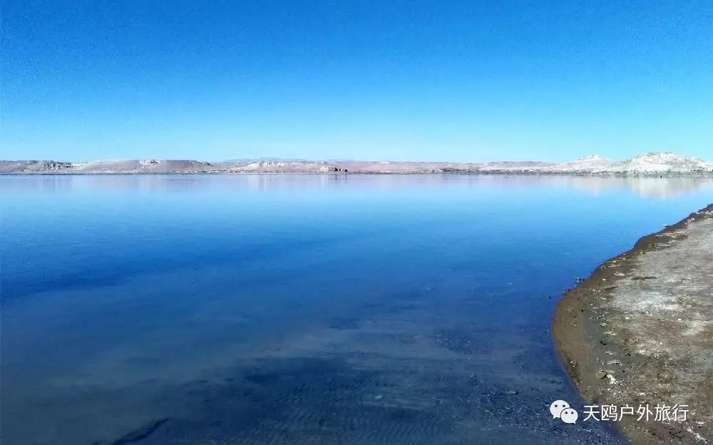 一大一小两个情侣湖，国庆来西域敦煌必经之路，一起秀恩爱吧！