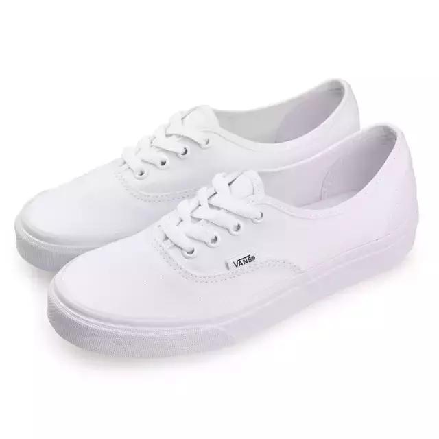 2021什么小白鞋经典又时尚女,小白鞋与运动鞋哪款比较时尚百搭