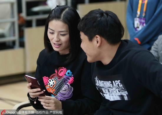 王大雷:不保证一定留鲁能里皮真有东西特神奇