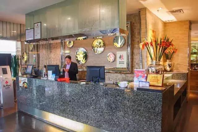 郑州新生美食全攻略!来这20家店,吃遍5个区、5大美食广场