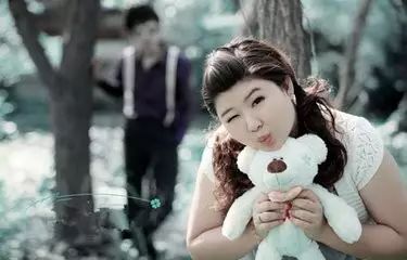 胖女孩怎么拍婚纱好看显瘦,胖女孩拍婚纱怎么拍好看