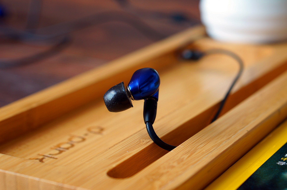 手机直推*党**出街利器：四单元动铁旗舰舒尔SE846体验