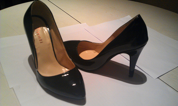 高跟鞋必备的妙招,高跟鞋子保养小知识