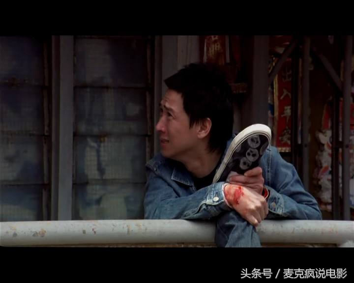 警察一旦当了黑帮*底卧**就一辈子是*底卧**,当不回警察了