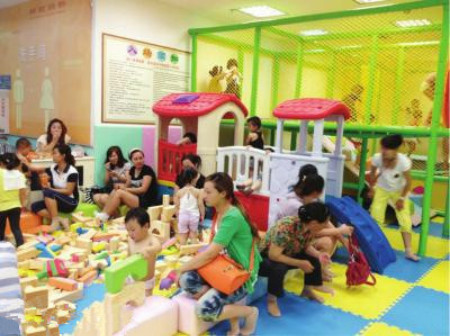 5岁孩子尿尿疼还有点出血,小孩小便痛还带血是怎么回事