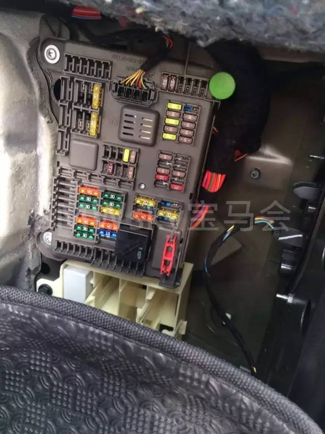 宝马点烟器不通电维修多少钱,宝马点烟器没电怎么回事