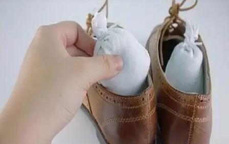 新买鞋子味道大怎么快速去除,新买鞋子刺鼻香味怎么去除