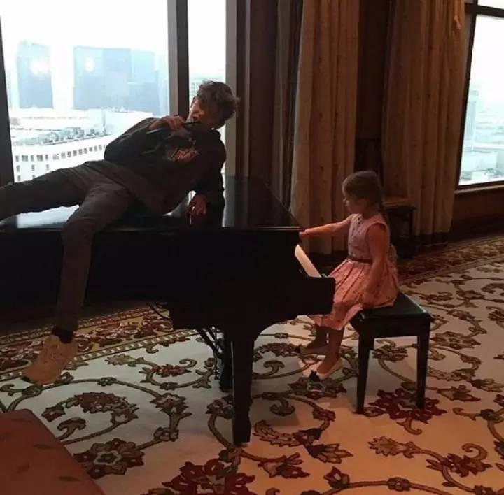 贝小七美照大盘点,贝小七变成小才女