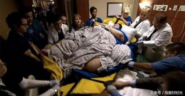 600多斤的孕妇生产，婴儿出生后让助产医生难以置信！