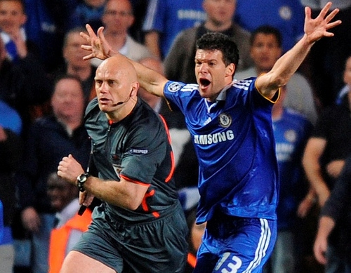 足坛最感人的十大瞬间,最令人心酸的足球视频