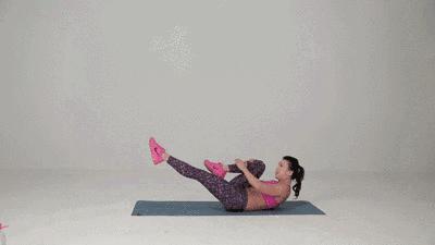 腹肌训练动作练出腹肌马甲线,练腹肌是先练腹肌还是练马甲线