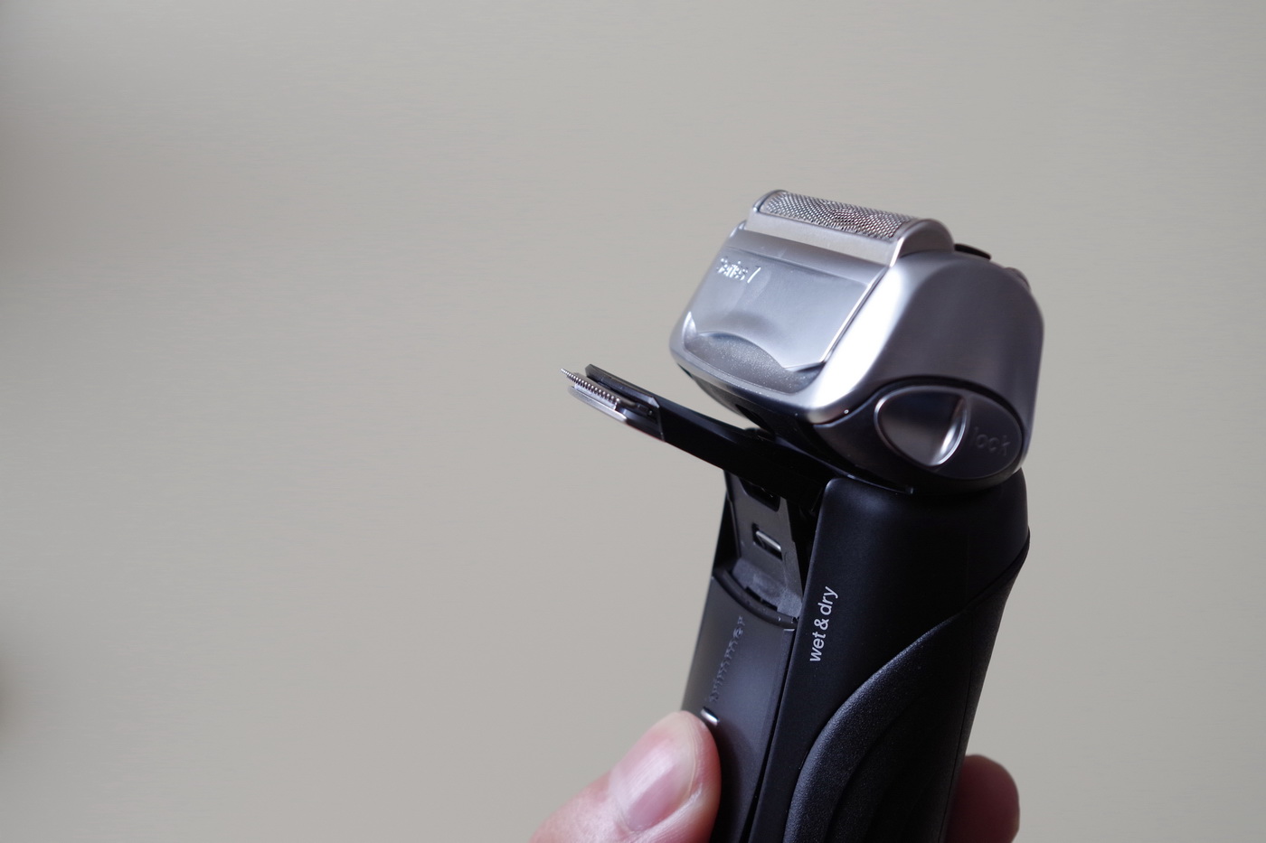 博朗尊享9系男士电动剃须刀,德国博朗电动剃须刀6系