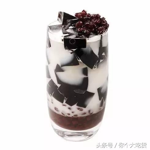 烧仙草还是龟苓膏好吃,烧仙草为啥叫烧仙草龟苓膏