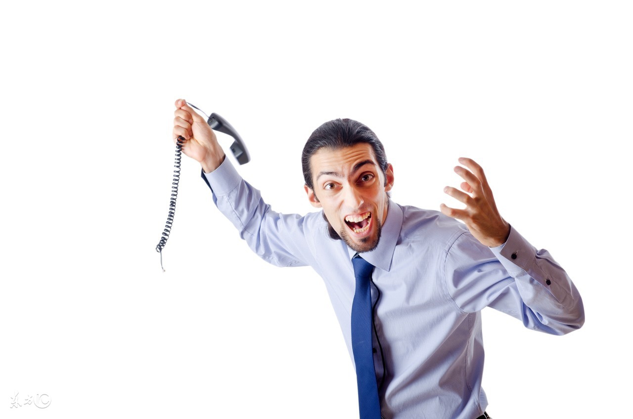 面对贪便宜的女人，老板这么解决，99%的人都想不到