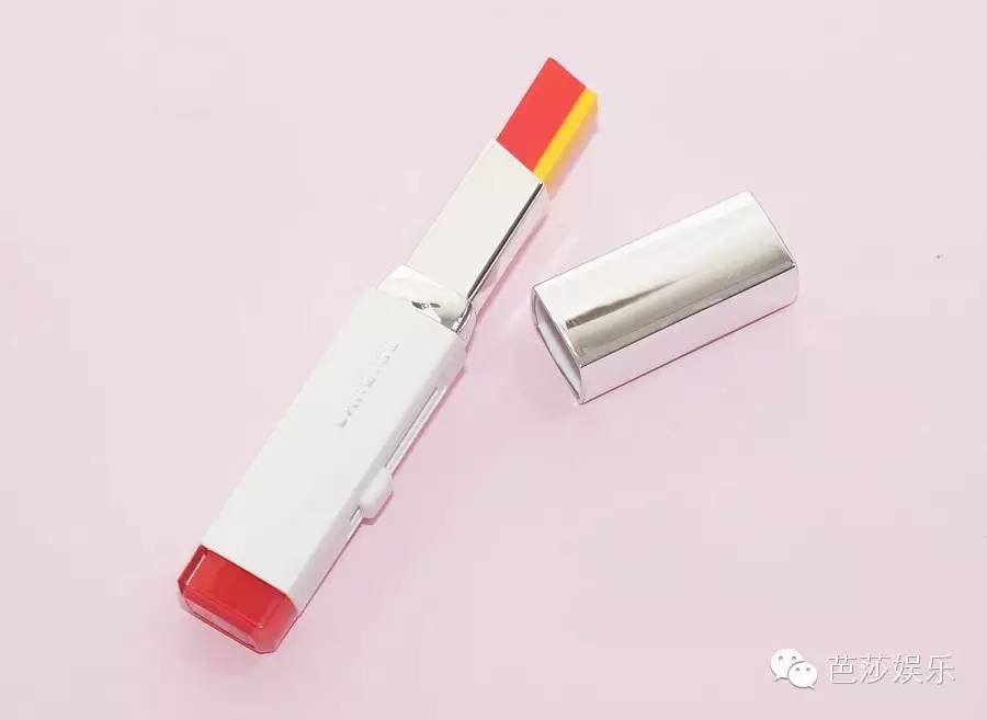 太阳的后裔为啥选宋仲基,太阳的后裔宋仲基帮宋慧乔扎头发