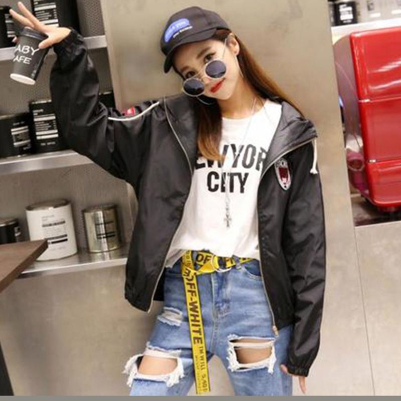 女人穿衣打扮要靠自己,女人就该穿得帅气一点