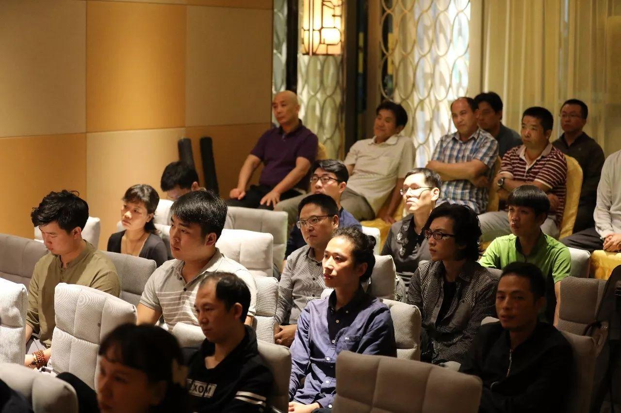 箫园秋分箫友雅集聚于杭州“雪庐”交流箫艺术