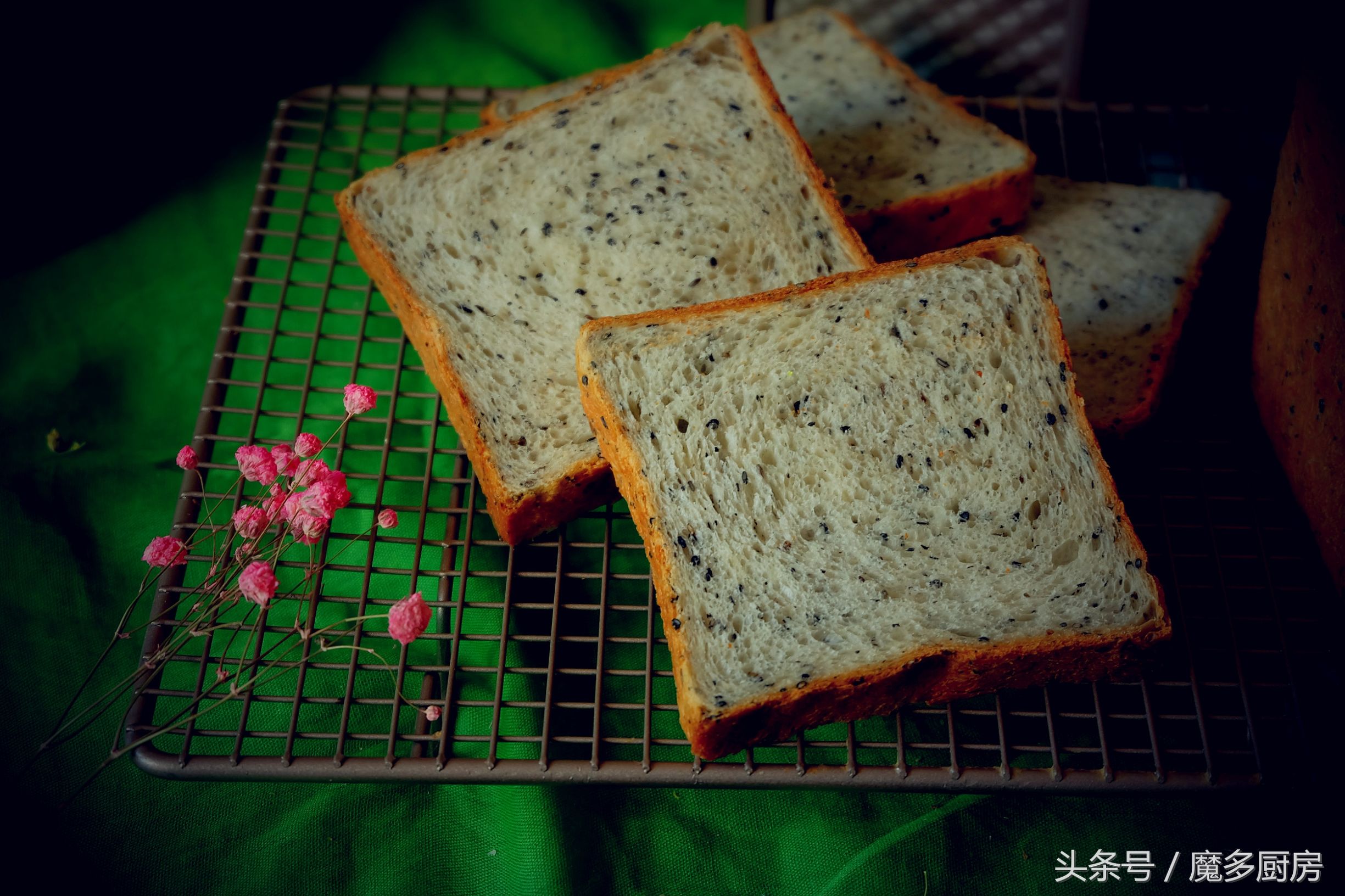 自家做不含黄油的吐司面包,想吃夹心小面包