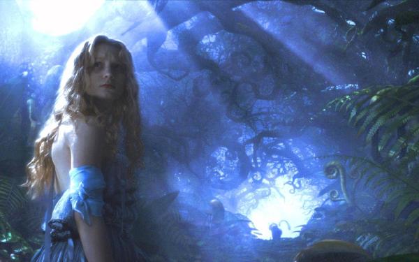 人在梦游时可以叫醒吗,人在梦游