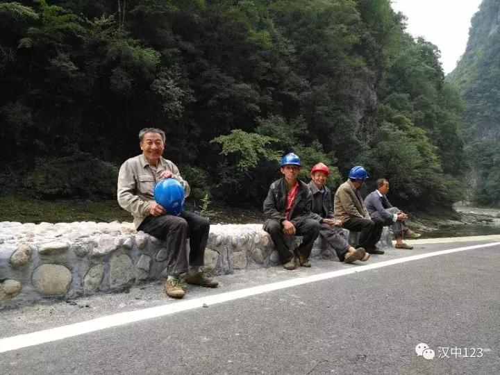 汉中光雾山最详细地点,光雾山旅游景区感受大自然