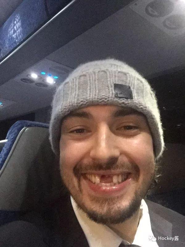 冰球员,冰球队拍照