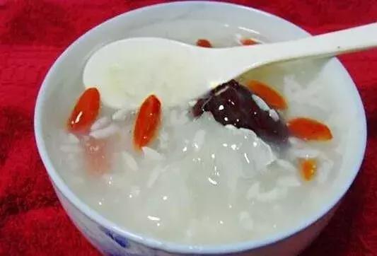 宝妈产后腰疼怎么护理,产妇月子腰疼腿疼怎么恢复