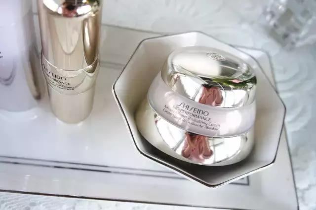 全肤质攻略秋冬到底用啥面霜,男士秋冬油皮公认最好的面霜