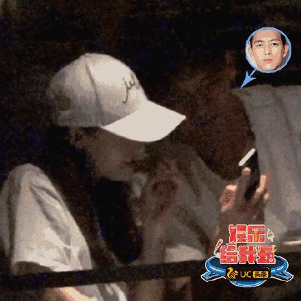 李现女友疑曝光，饭后一同回公寓，女方曾是校花