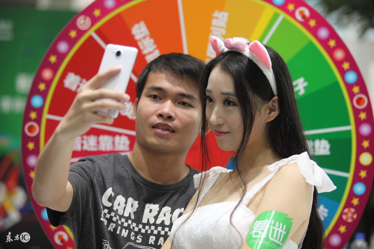 我有个直男班长,因为追女生淹死了……